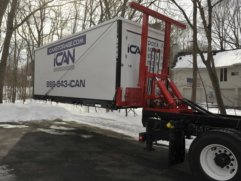 iCan Storage container being gently lowered by the Horizontal Lifting System.