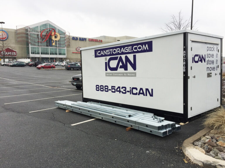 iCan Storage is at the Palisades Mall